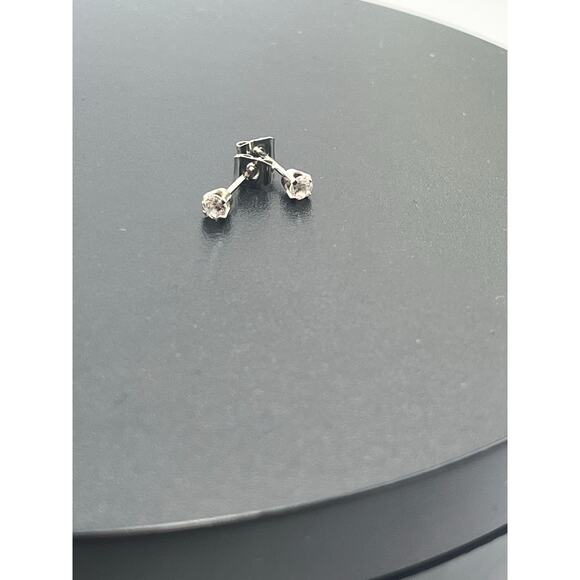 Vintage Studex 585 14k White Gold Clear Cubic Zirconia 3mm Stud Earrings - Picture 3 of 9